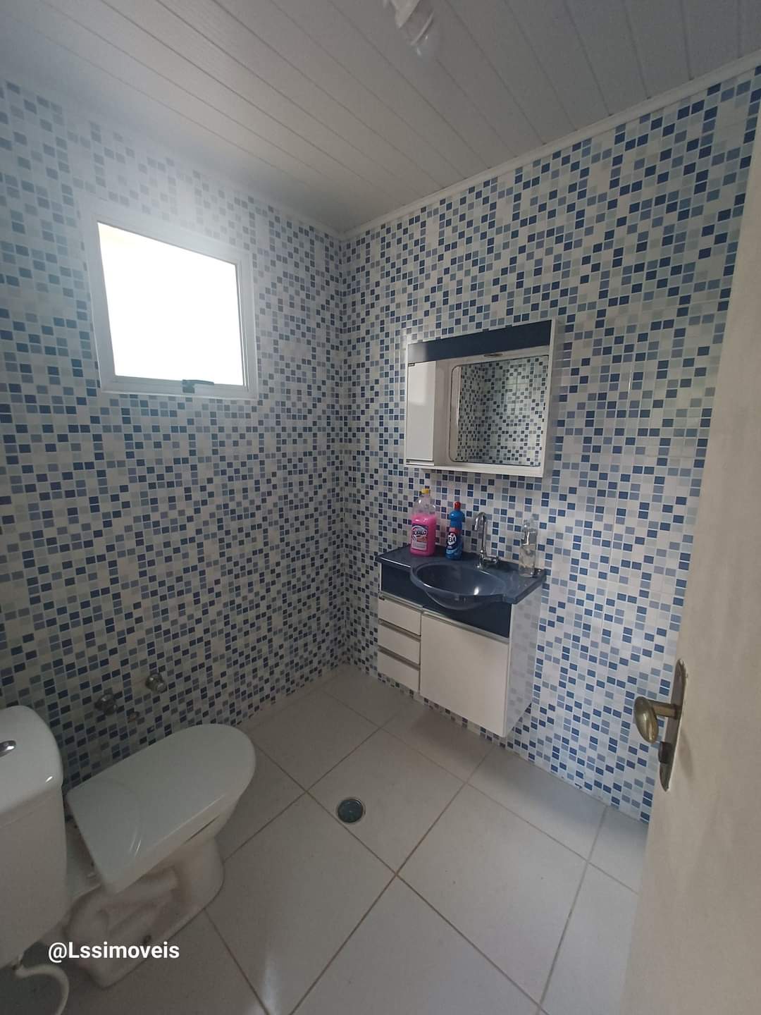 Casa em condomínio