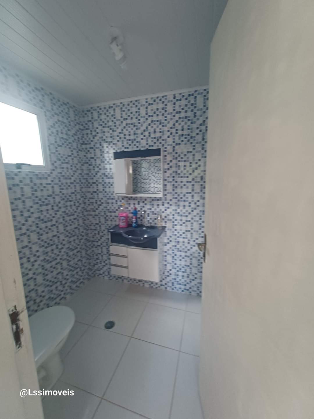 Casa em condomínio