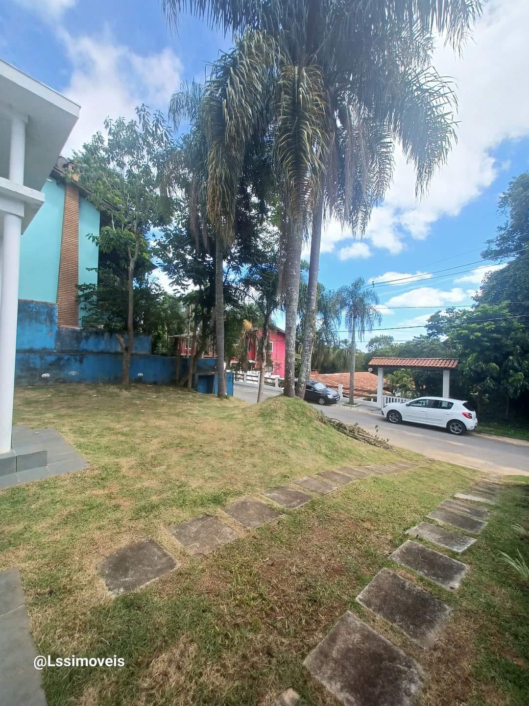 Casa em condomínio