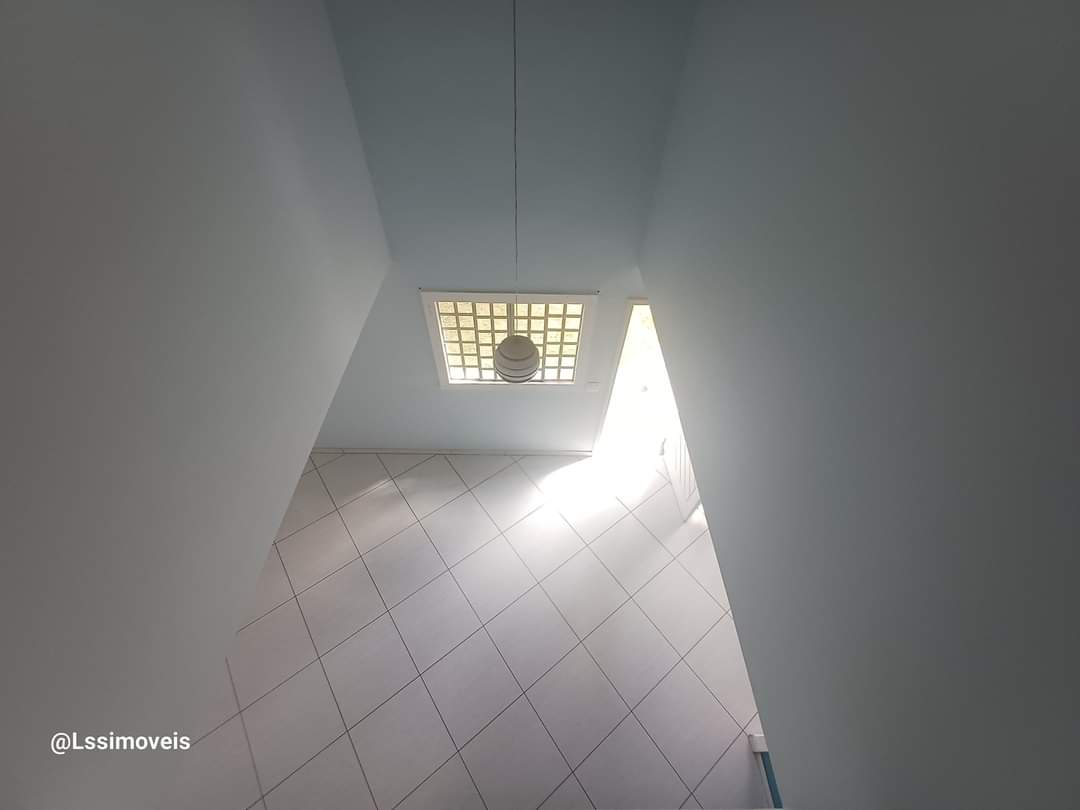 Casa em condomínio