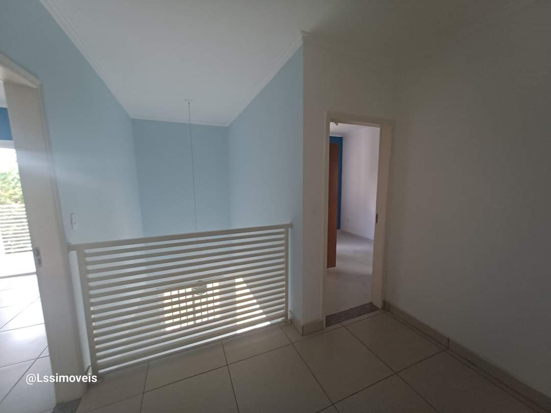 Casa em condomínio