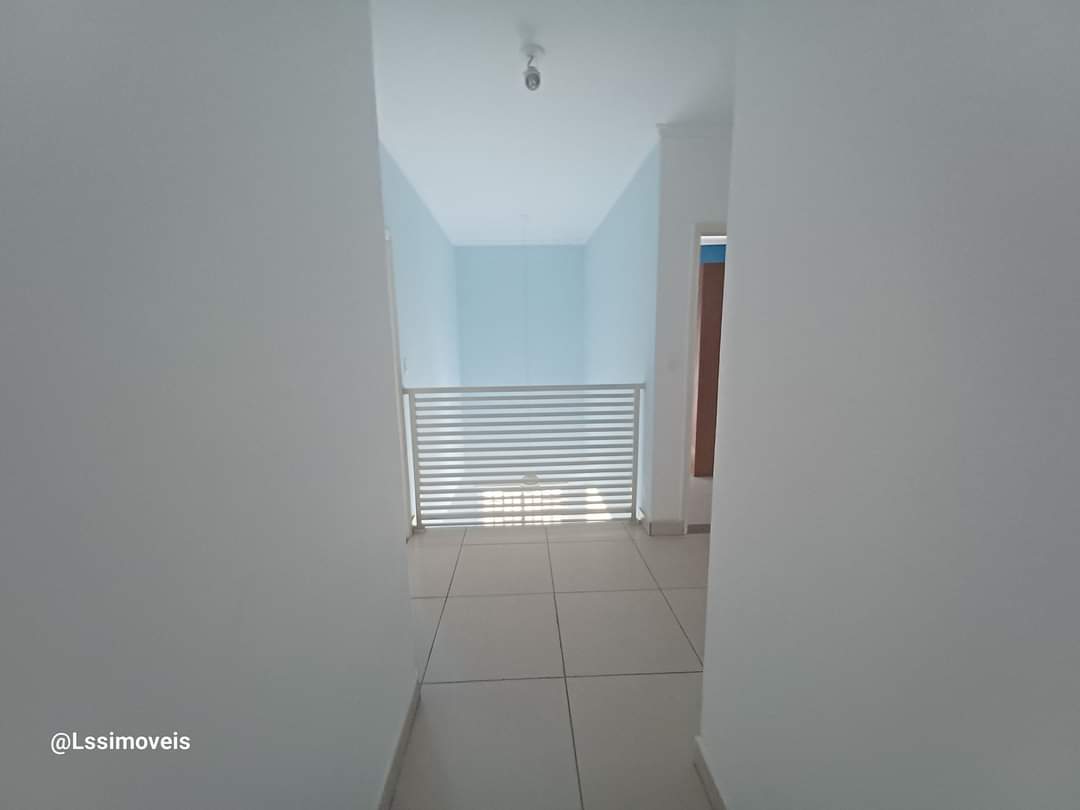 Casa em condomínio