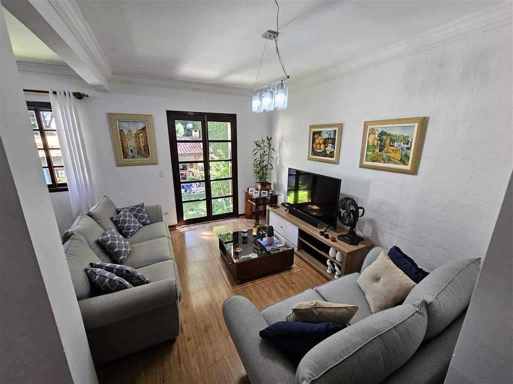 Casa em condomínio