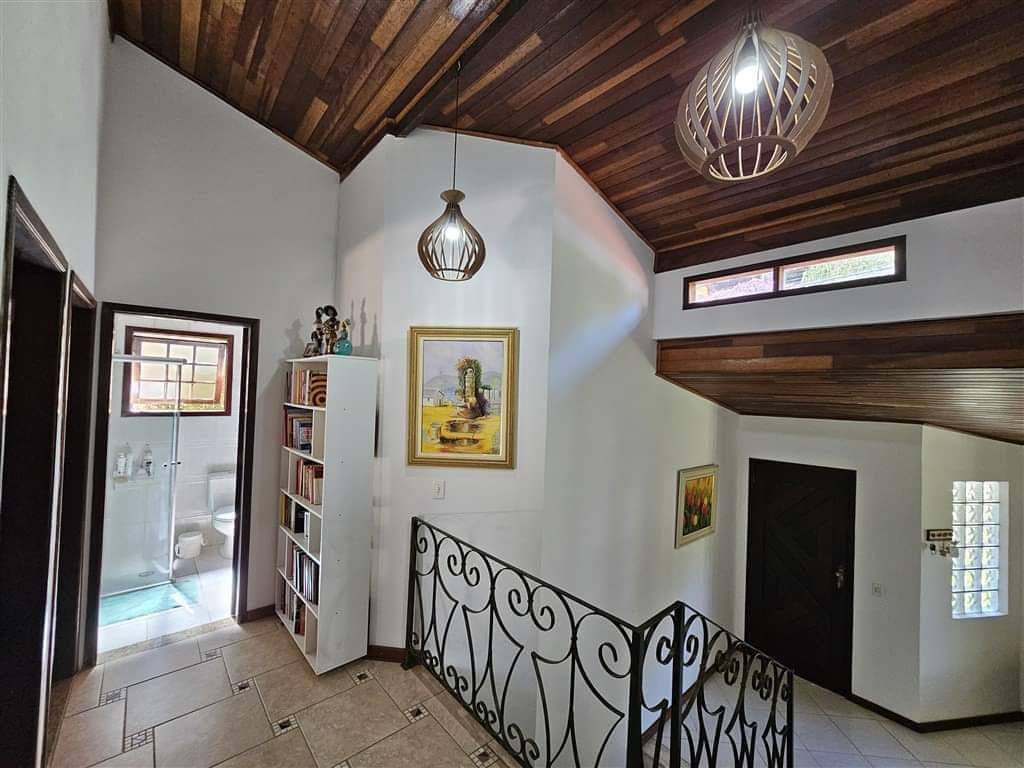Casa em condomínio