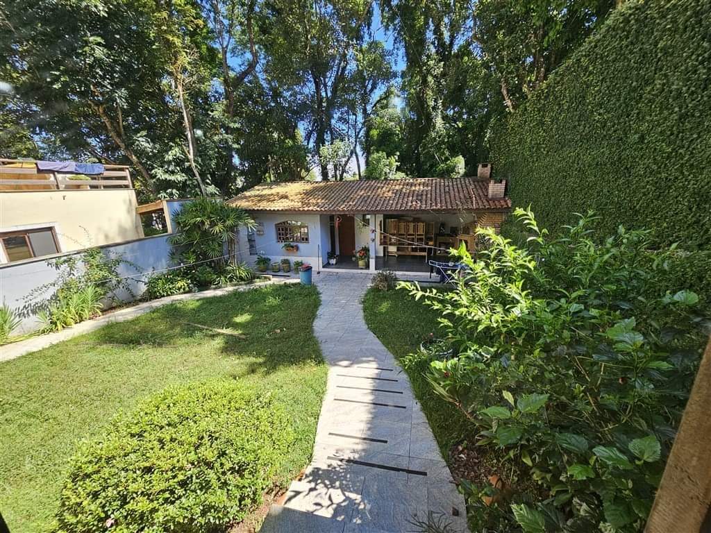 Casa em condomínio