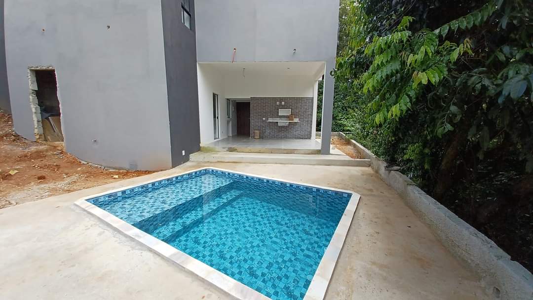 Casa em condomínio