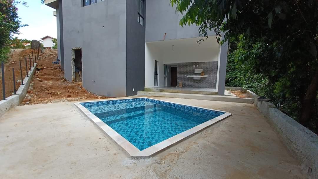 Casa em condomínio