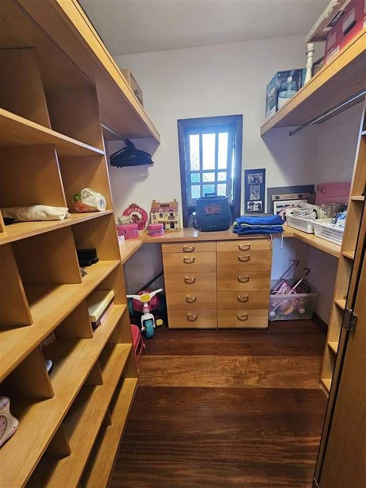 CASA EM CONDOMÍNIO