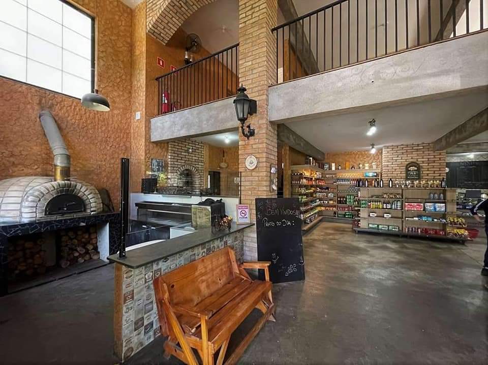 CASA EM CONDOMÍNIO