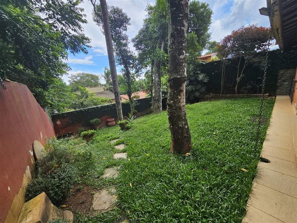 CASA EM CONDOMÍNIO