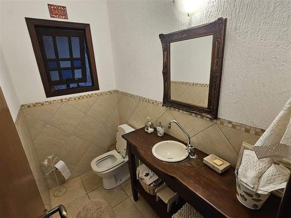 CASA EM CONDOMÍNIO