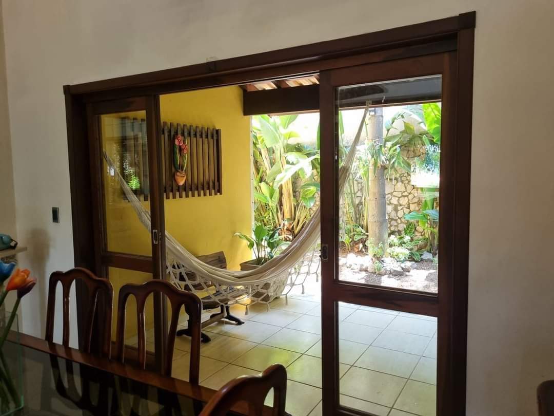 CASA EM CONDOMÍNIO