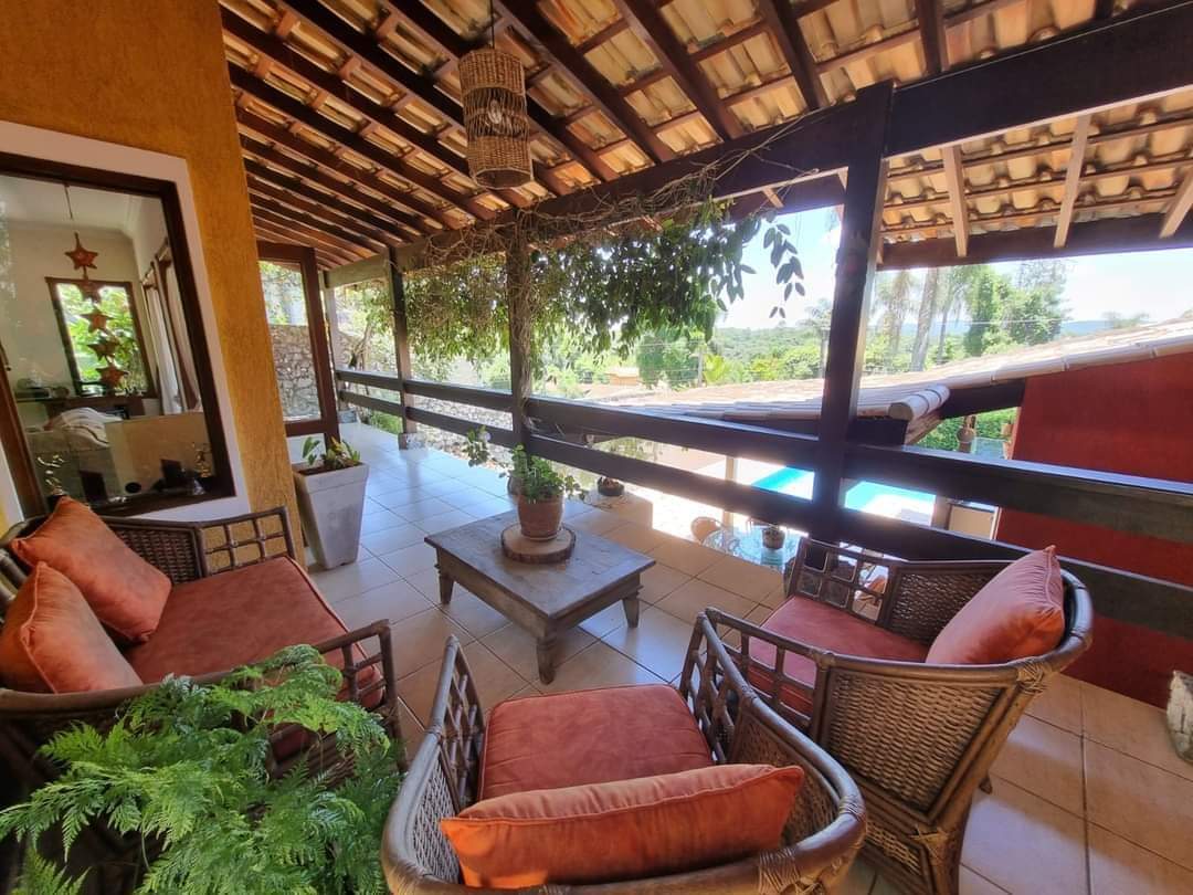 CASA EM CONDOMÍNIO