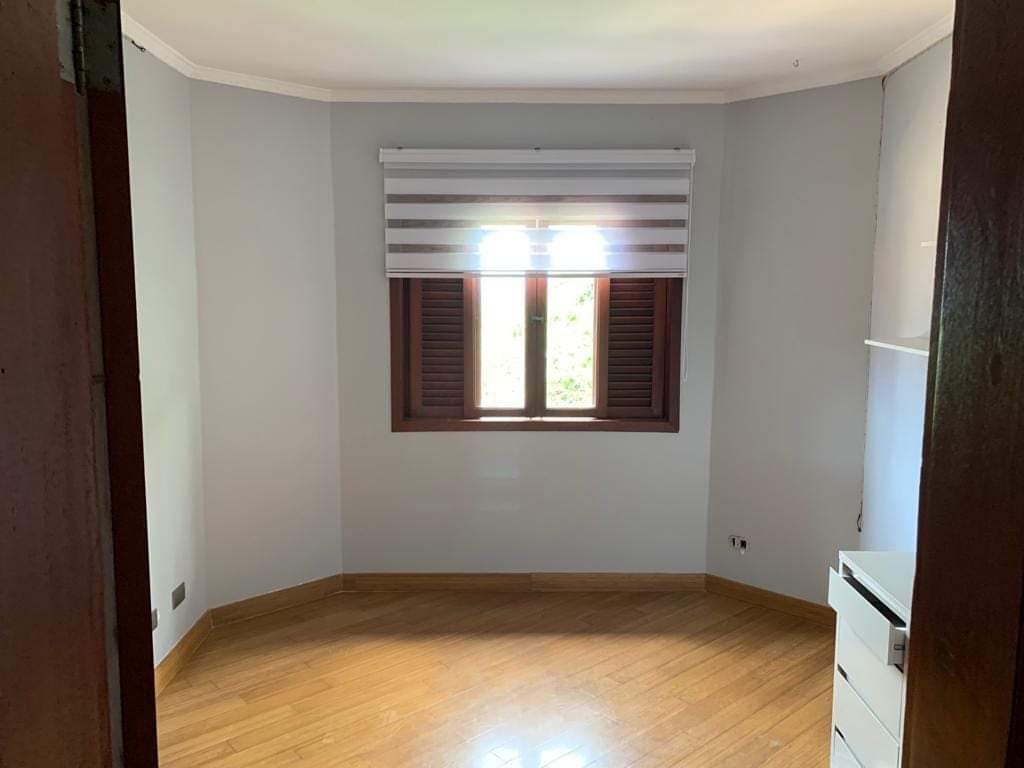 CASA EM CONDOMÍNIO