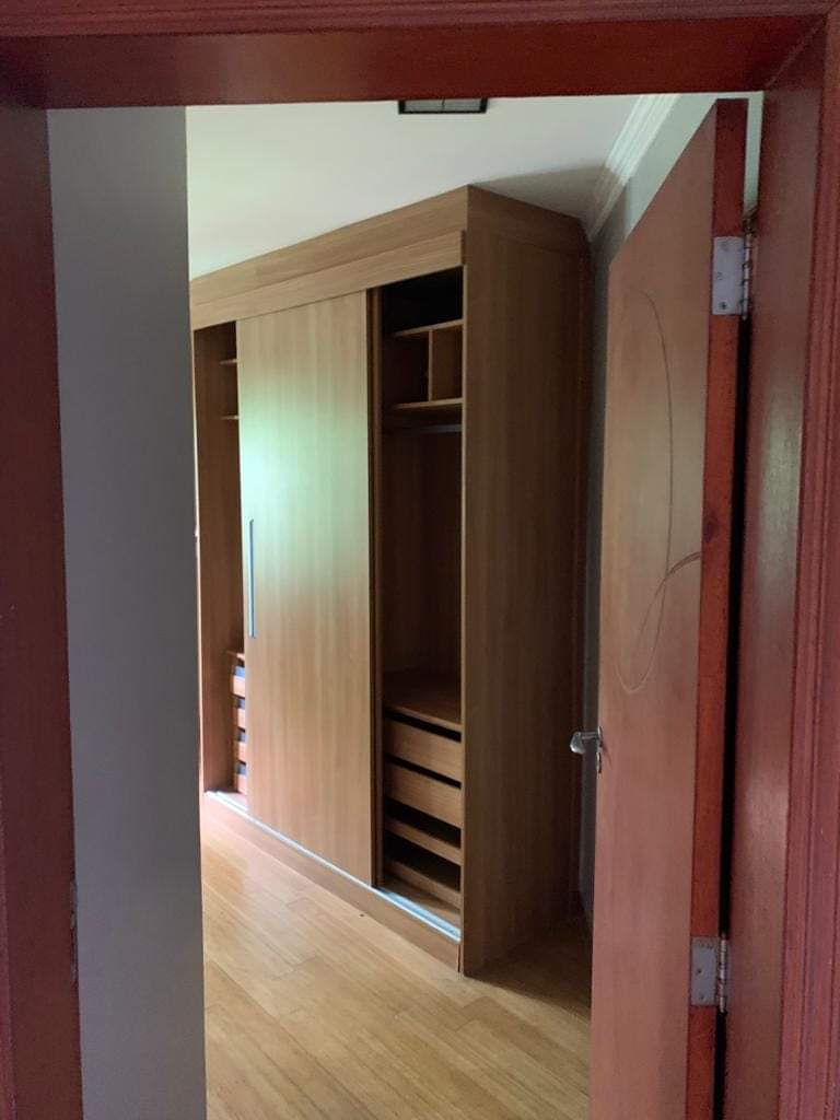 CASA EM CONDOMÍNIO