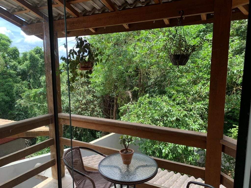CASA EM CONDOMÍNIO