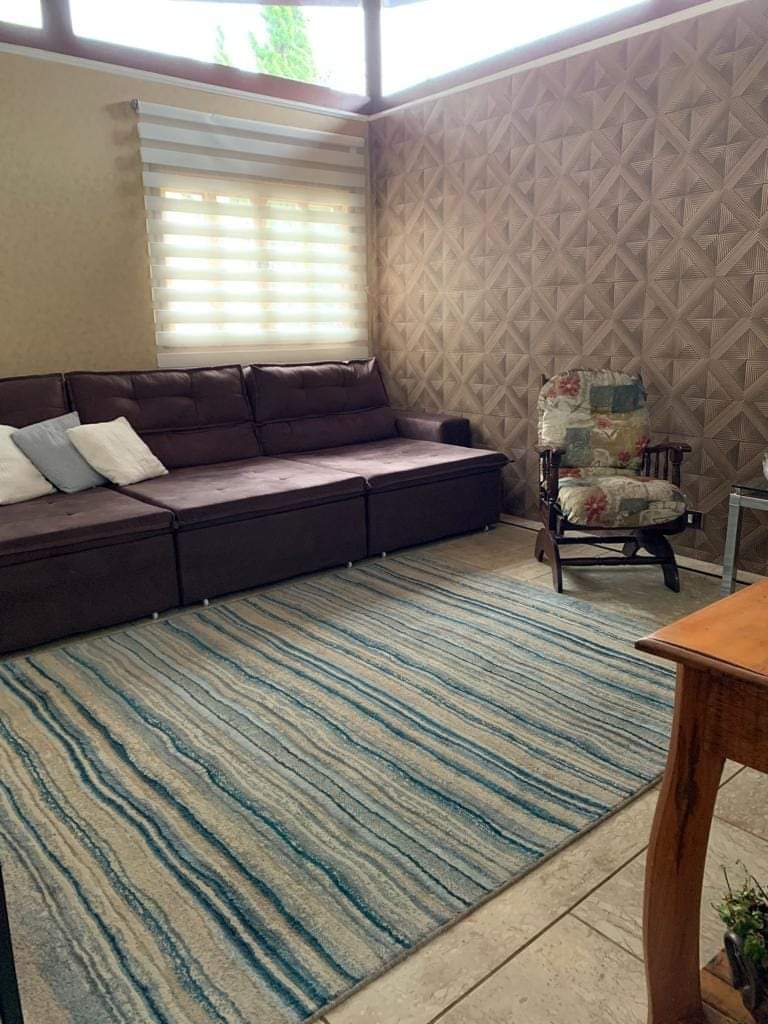 CASA EM CONDOMÍNIO