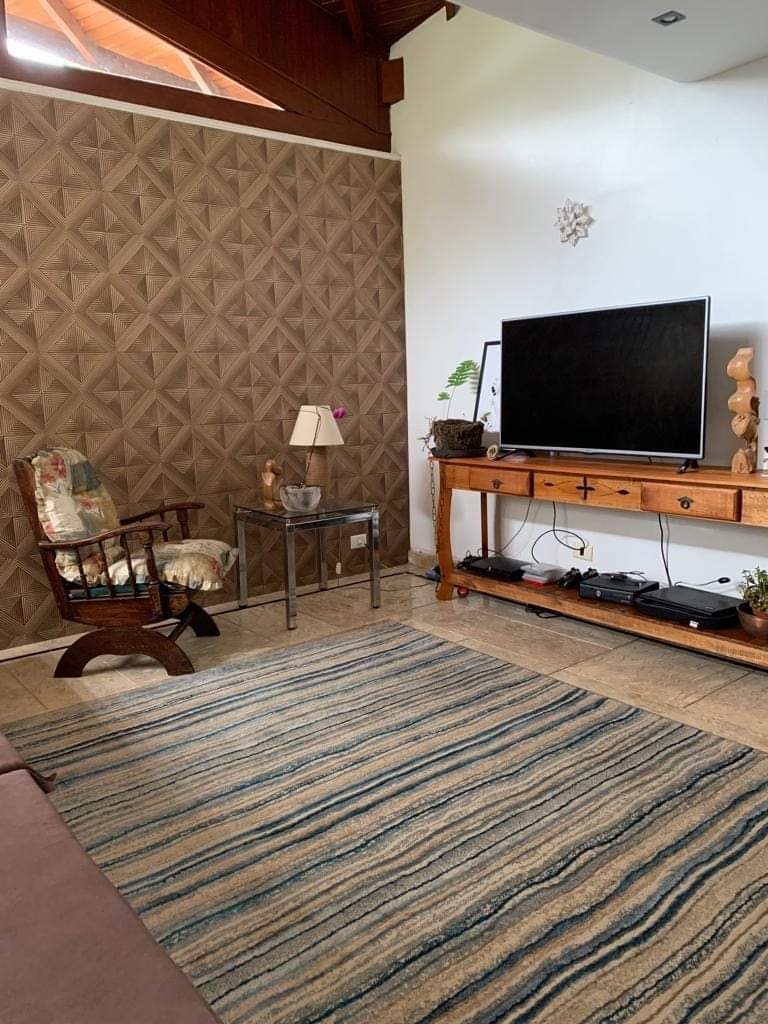 CASA EM CONDOMÍNIO