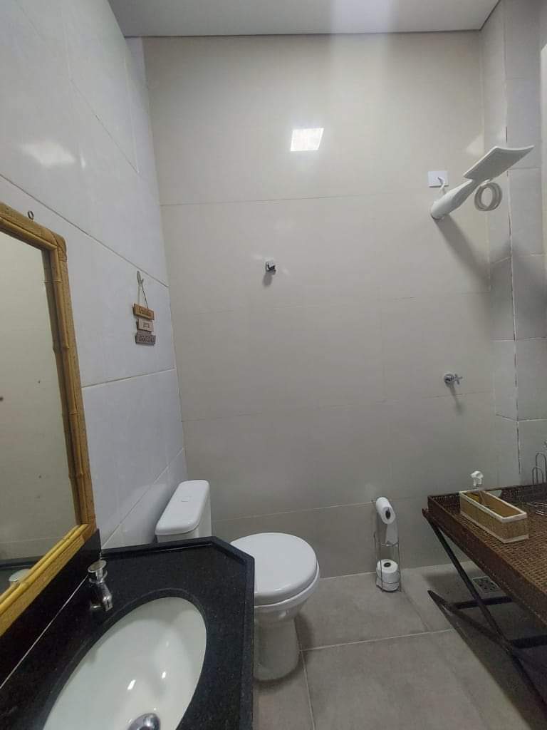 CASA EM CONDOMÍNIO