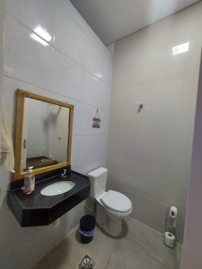 CASA EM CONDOMÍNIO