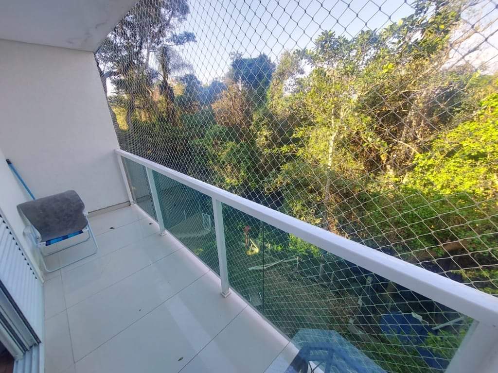 CASA EM CONDOMÍNIO