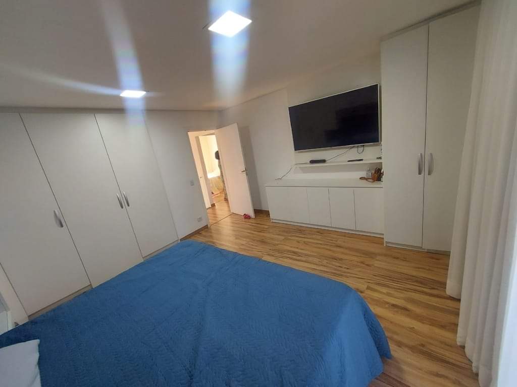 CASA EM CONDOMÍNIO