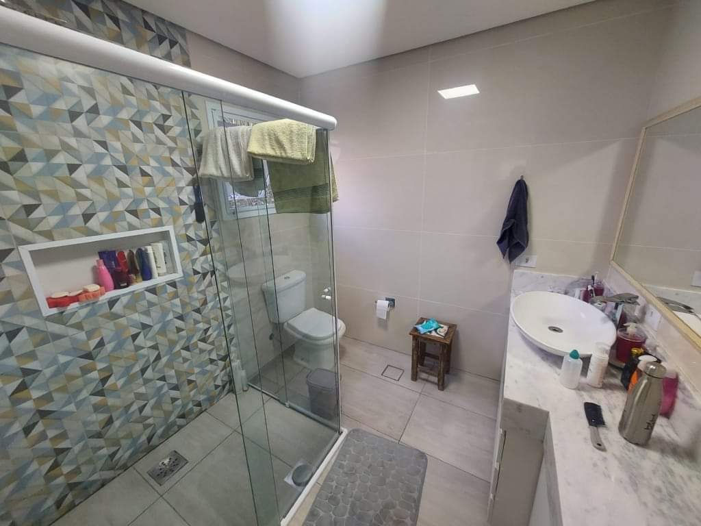 CASA EM CONDOMÍNIO
