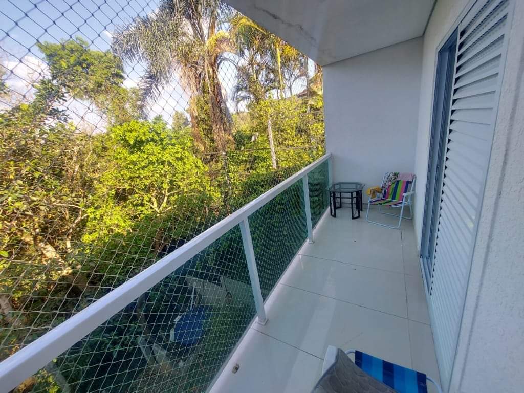 CASA EM CONDOMÍNIO