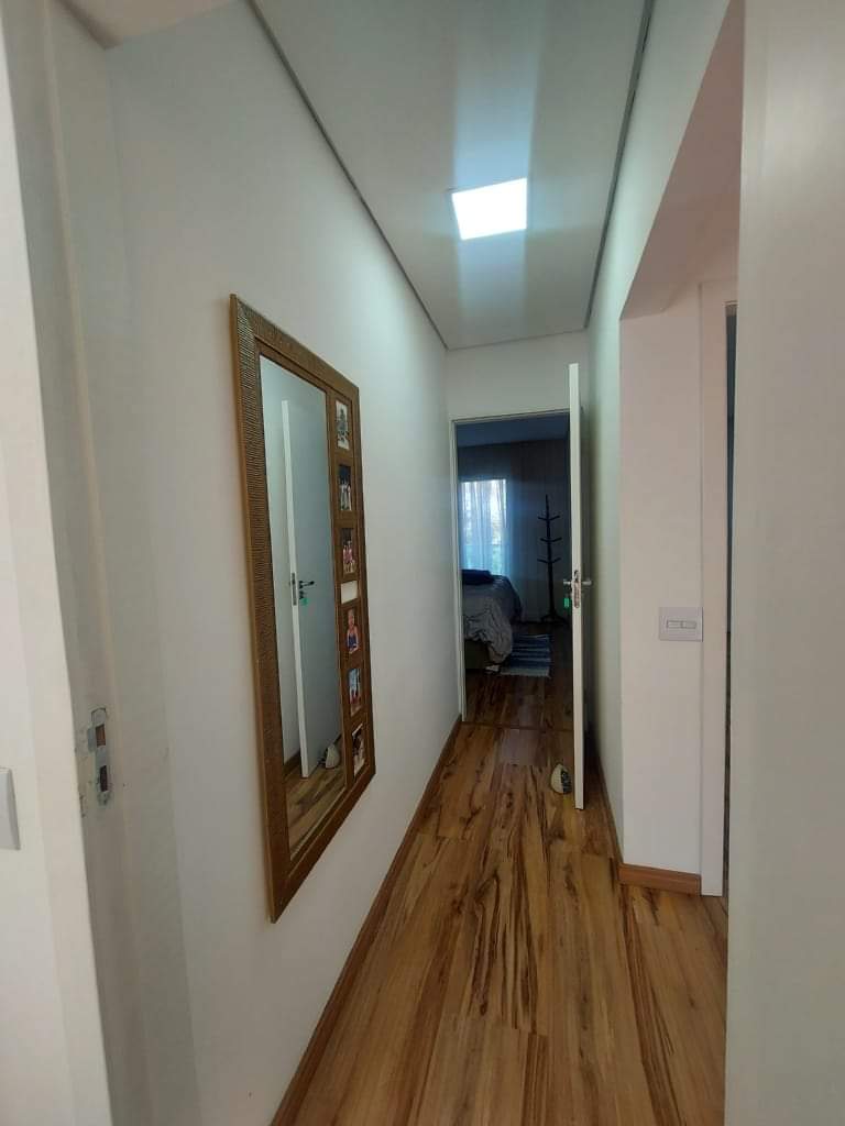 CASA EM CONDOMÍNIO