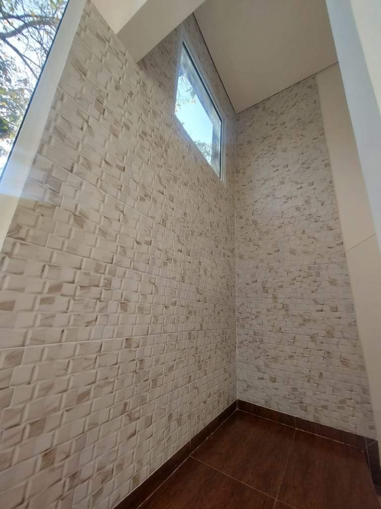 CASA EM CONDOMÍNIO