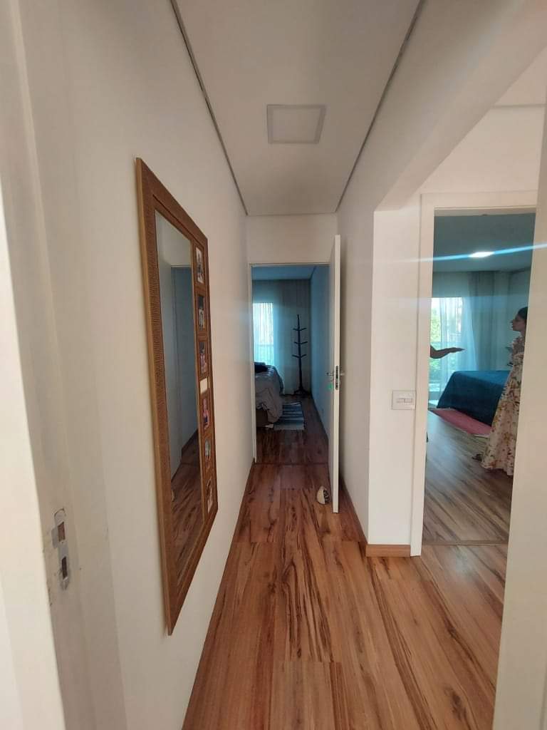CASA EM CONDOMÍNIO