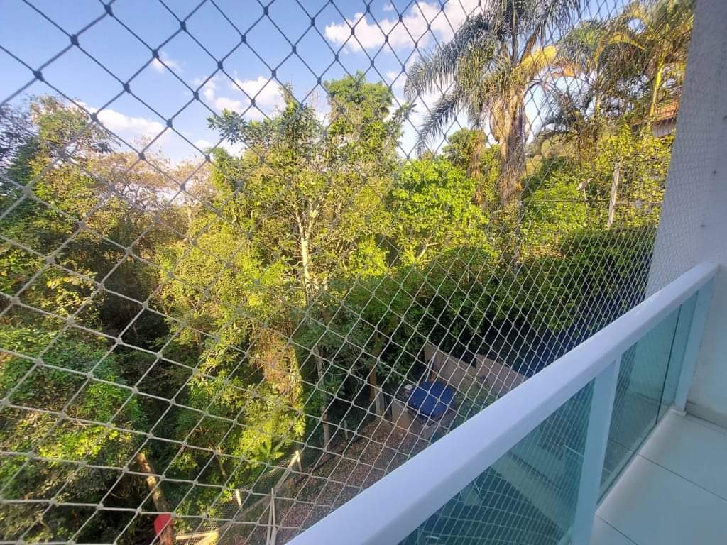 CASA EM CONDOMÍNIO
