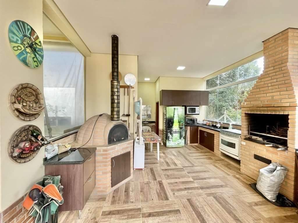 CASA EM CONDOMÍNIO