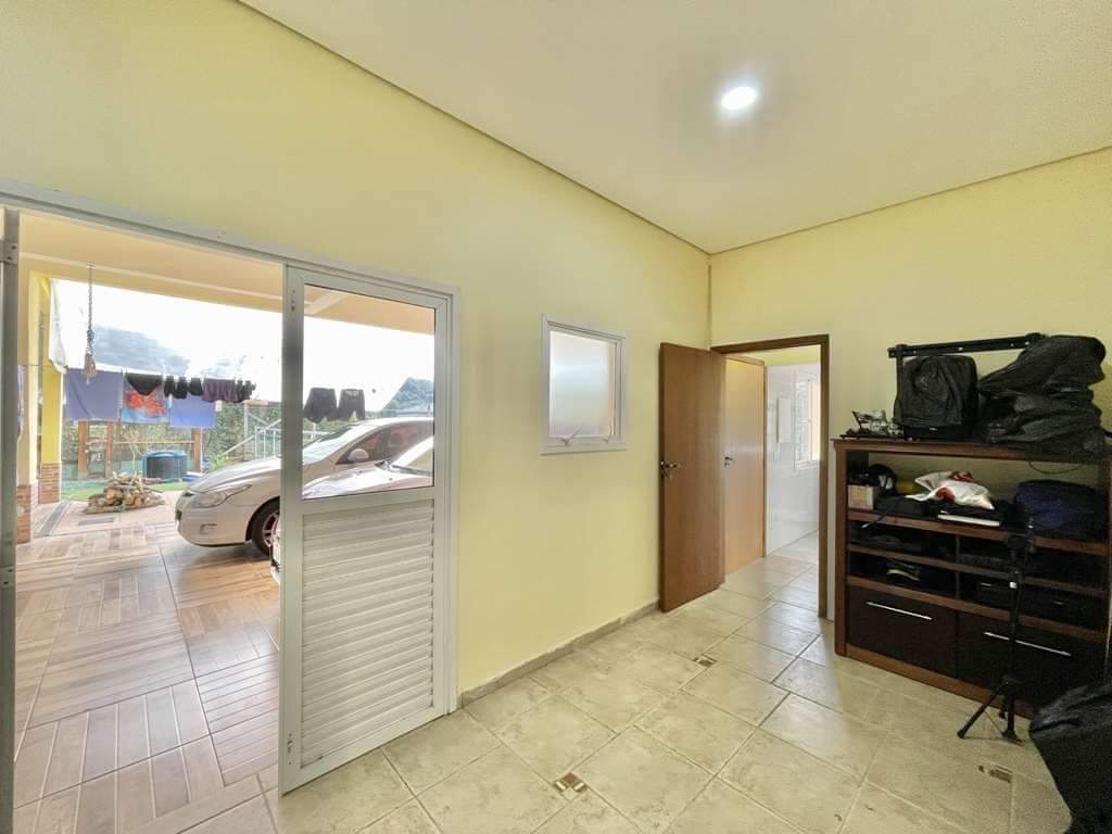CASA EM CONDOMÍNIO