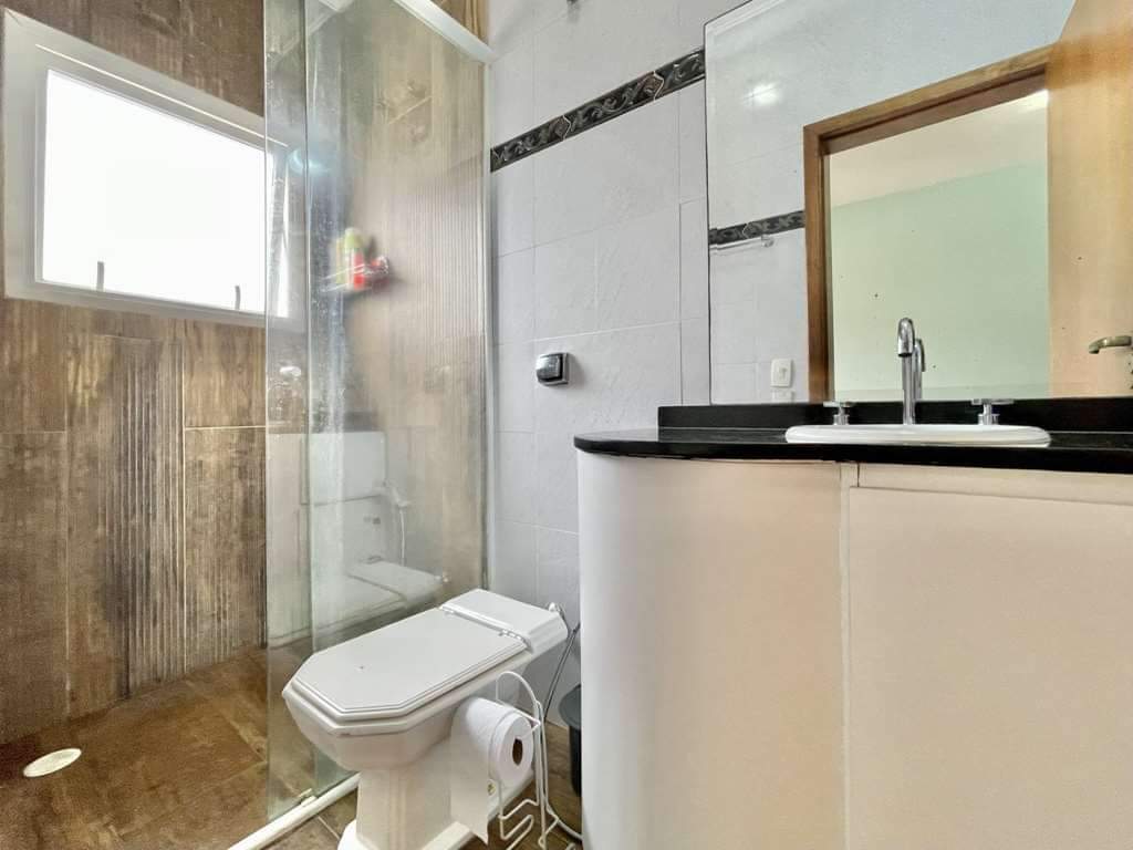 CASA EM CONDOMÍNIO