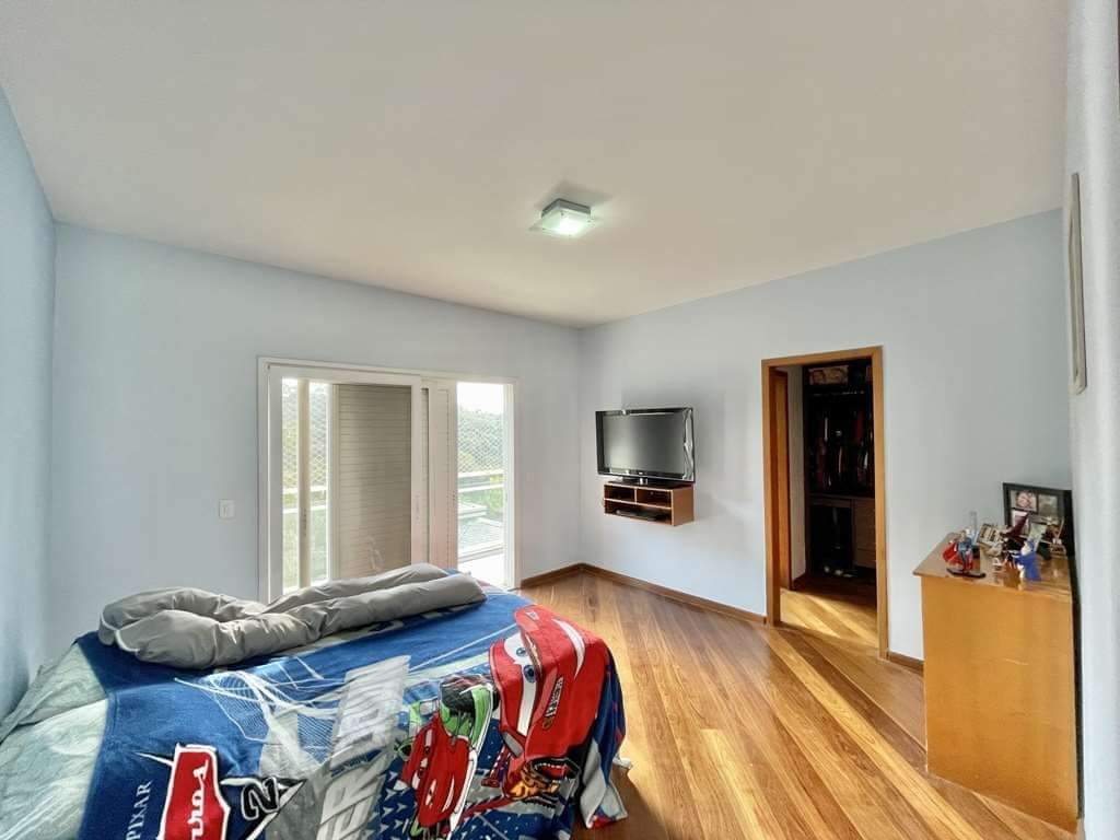 CASA EM CONDOMÍNIO