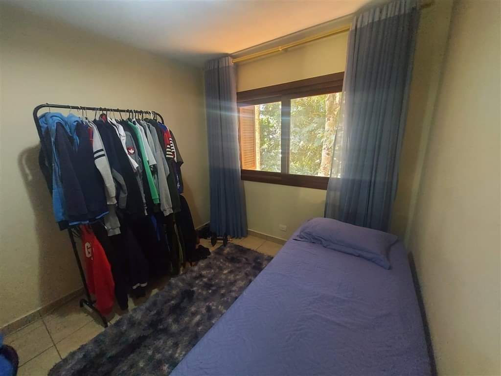 CASA EM CONDOMÍNIO