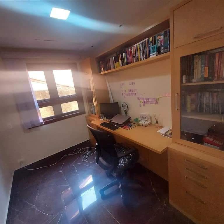 CASA EM CONDOMÍNIO