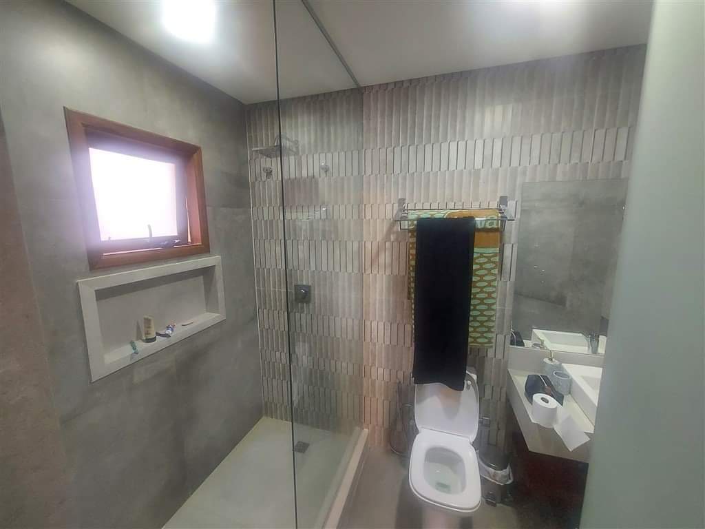 CASA EM CONDOMÍNIO