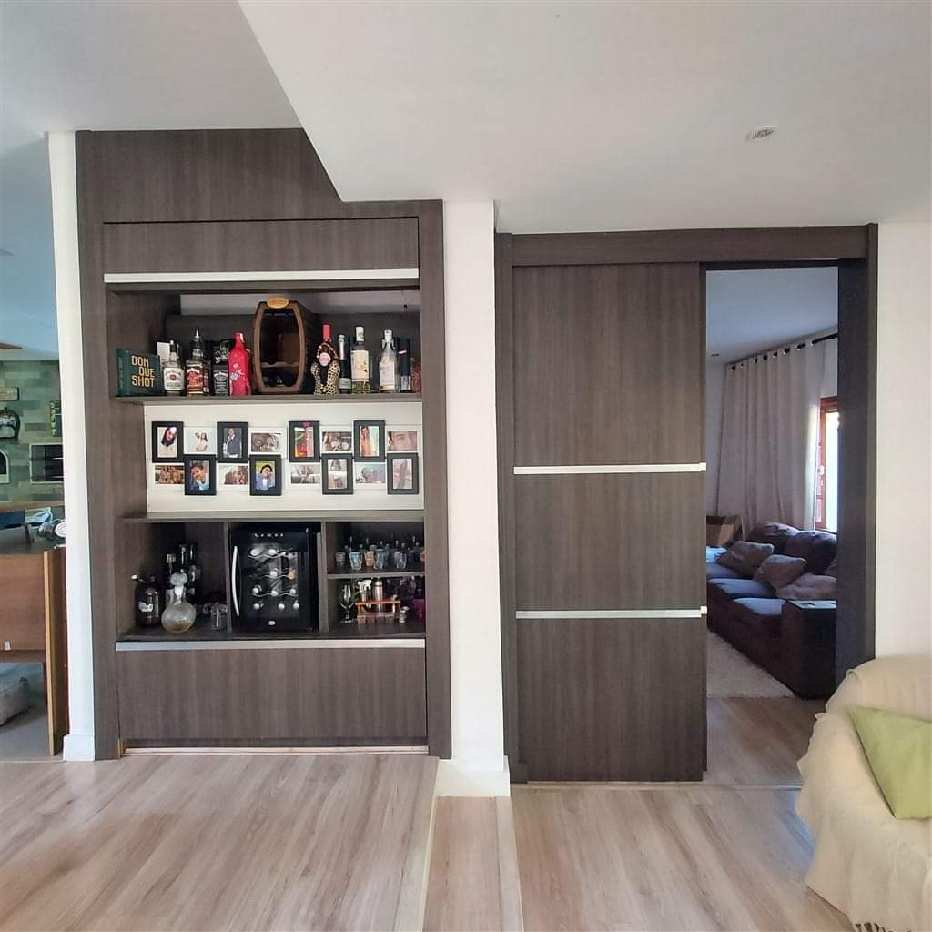 CASA EM CONDOMÍNIO