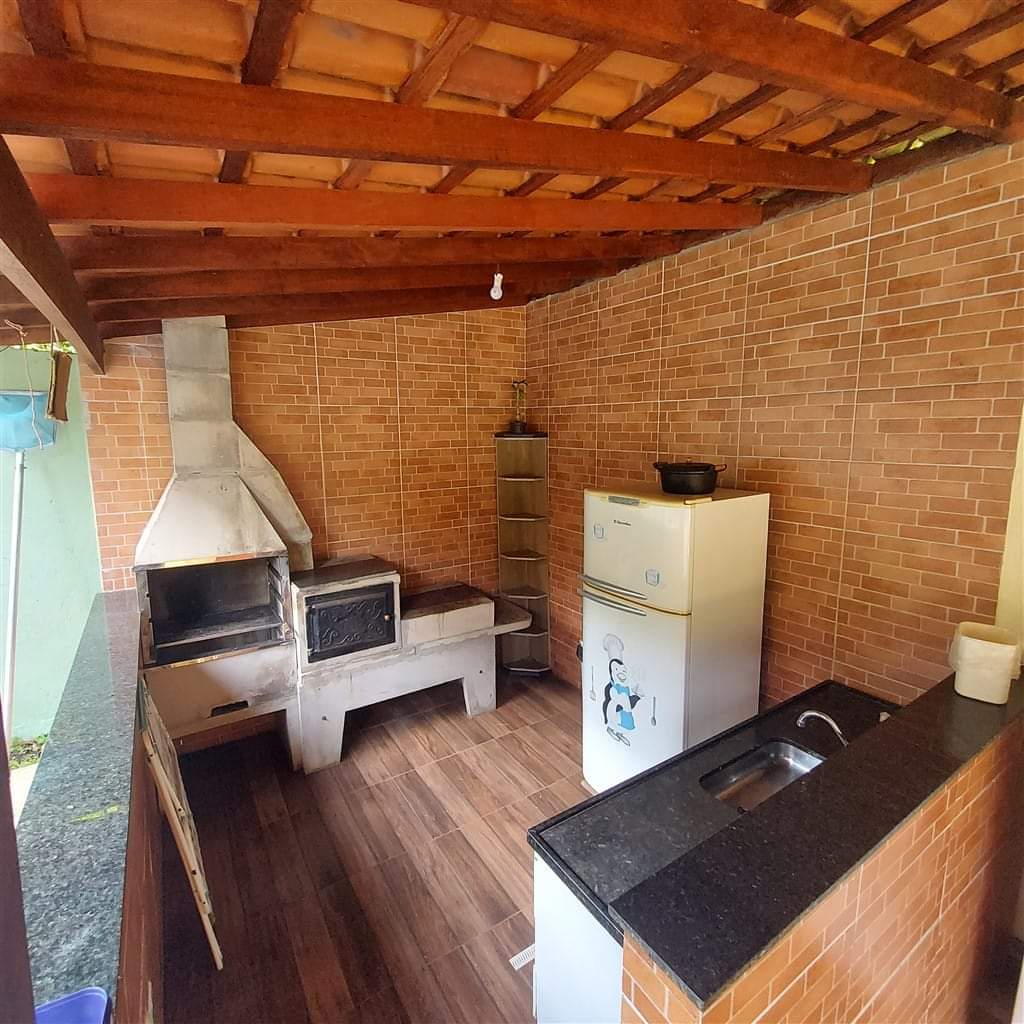 CASA EM CONDOMÍNIO