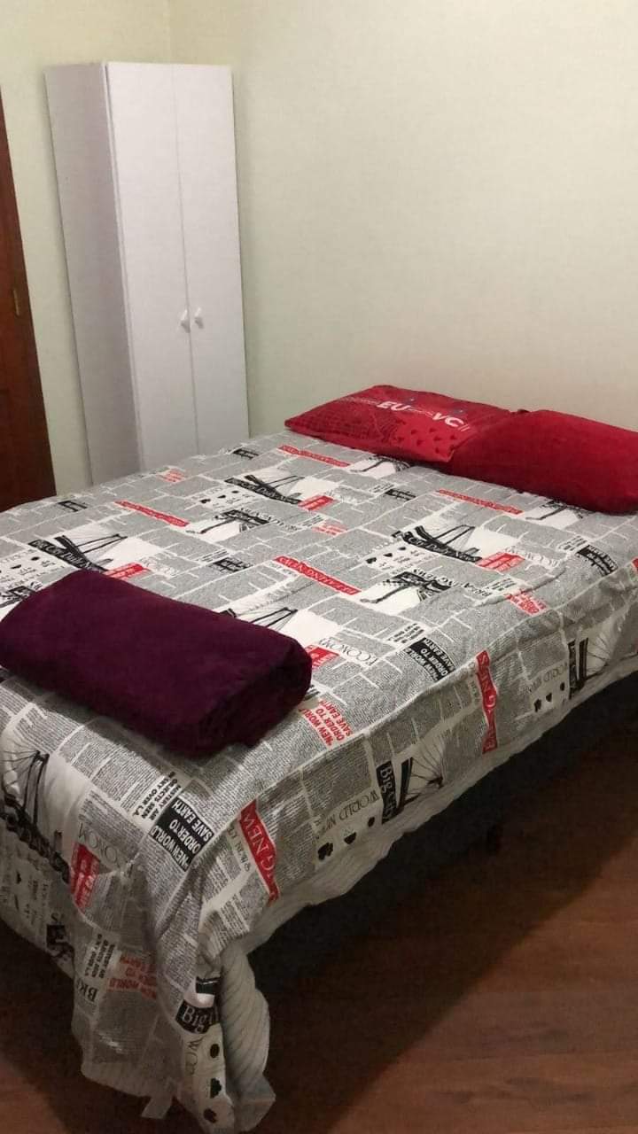 CASA EM CONDOMÍNIO