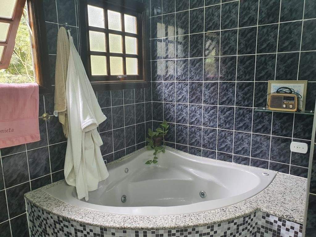 CASA EM CONDOMÍNIO