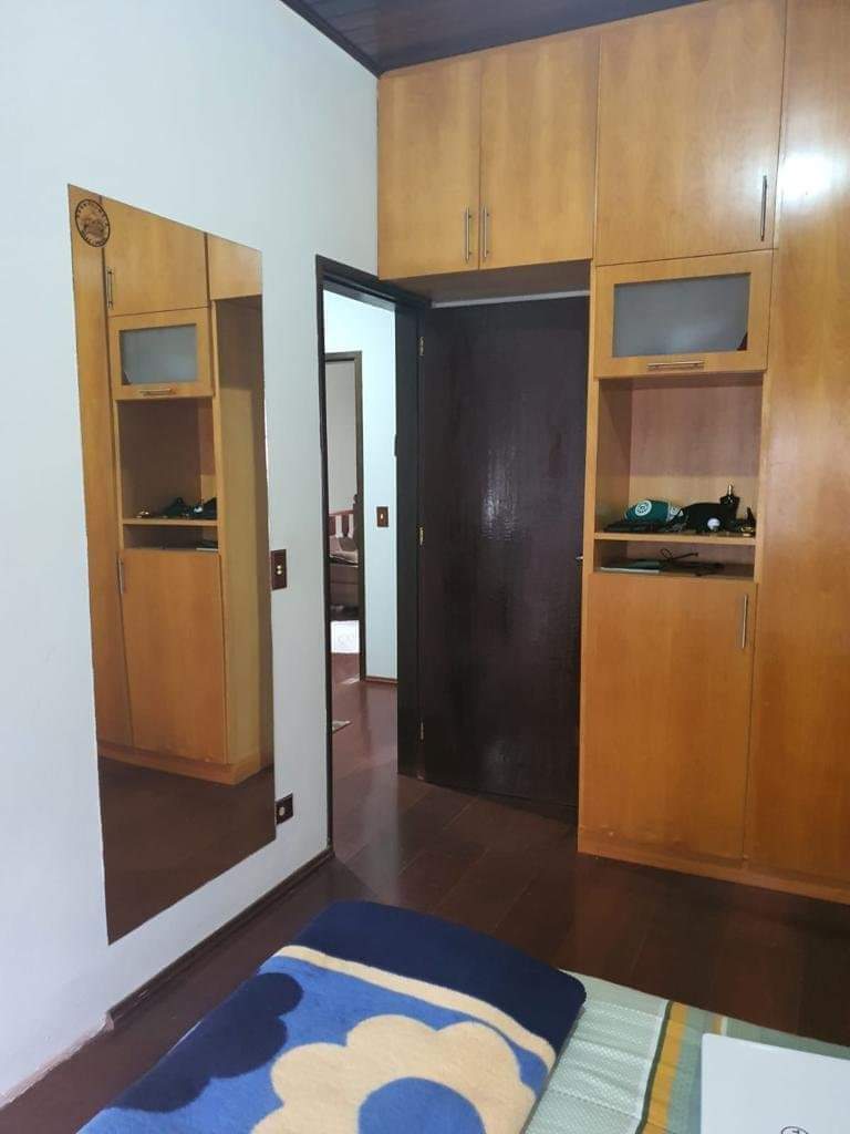 CASA EM CONDOMÍNIO