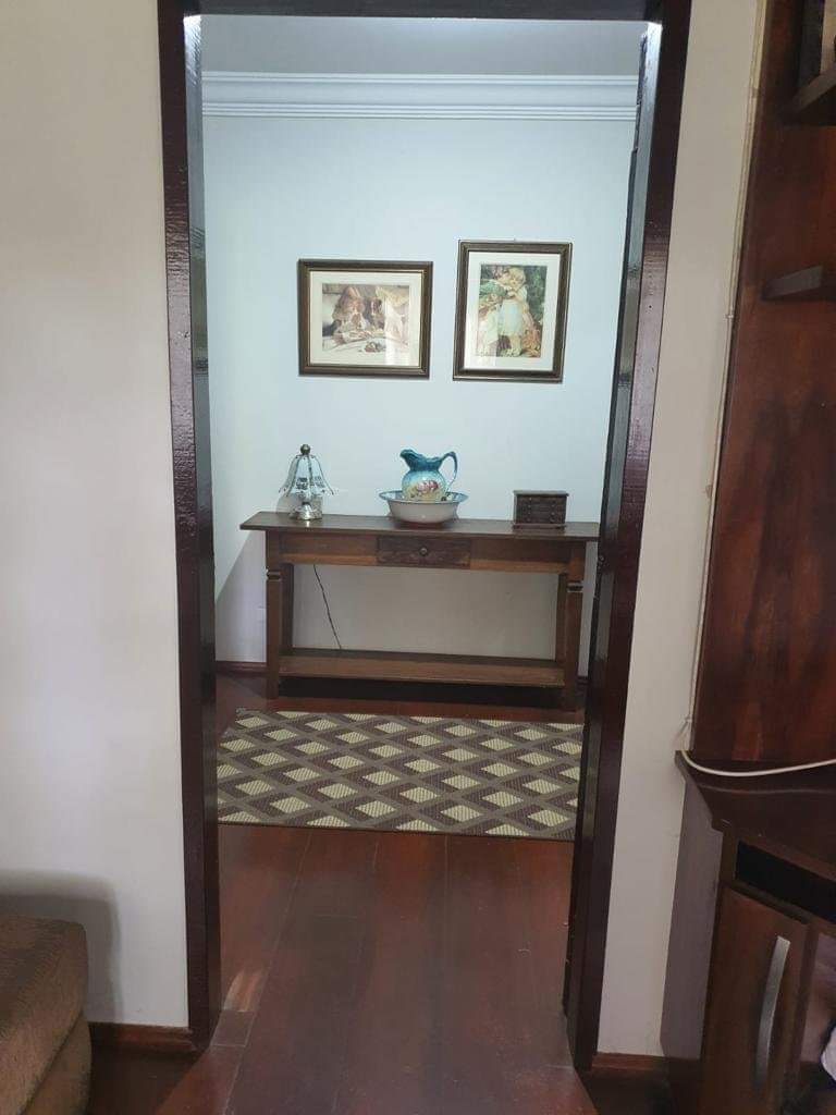 CASA EM CONDOMÍNIO
