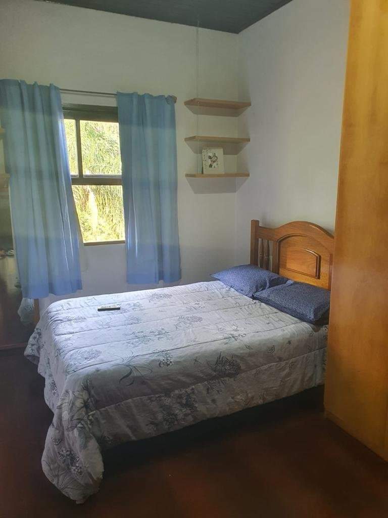 CASA EM CONDOMÍNIO