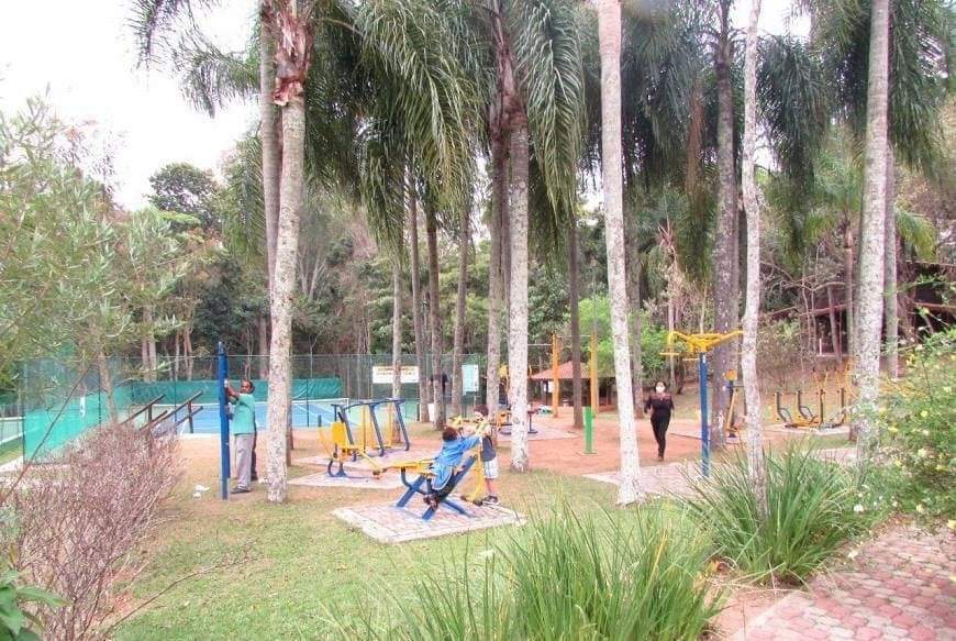 CASA EM CONDOMÍNIO