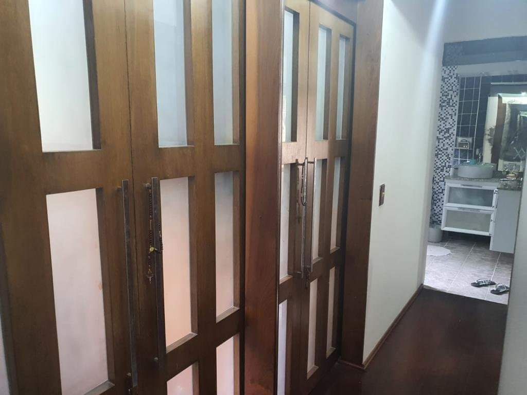 CASA EM CONDOMÍNIO