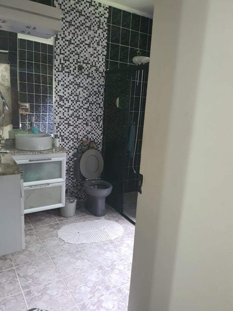 CASA EM CONDOMÍNIO