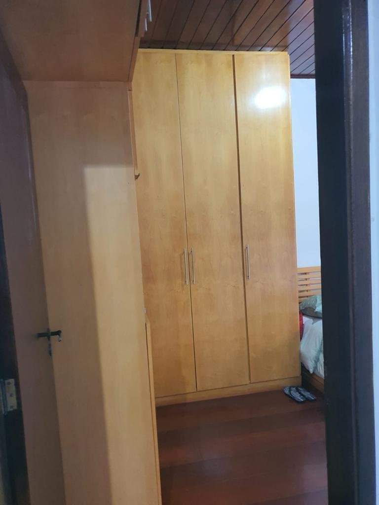 CASA EM CONDOMÍNIO